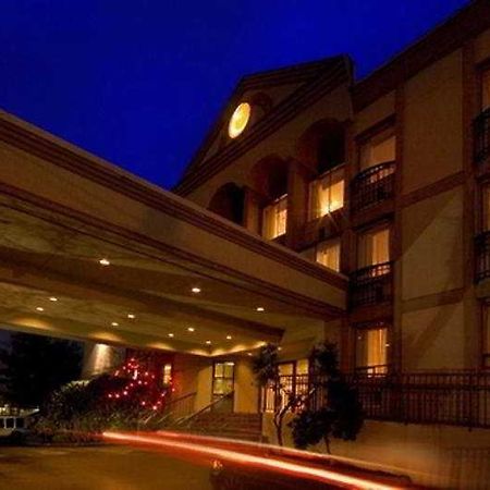 Executive Inn Express Vancouver Airport Ричмонд Экстерьер фото