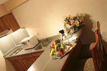 Executive Inn Express Vancouver Airport Ричмонд Экстерьер фото